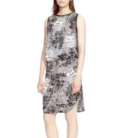 Vince Dresses & Skirts - Vince Silk‎ Dress
